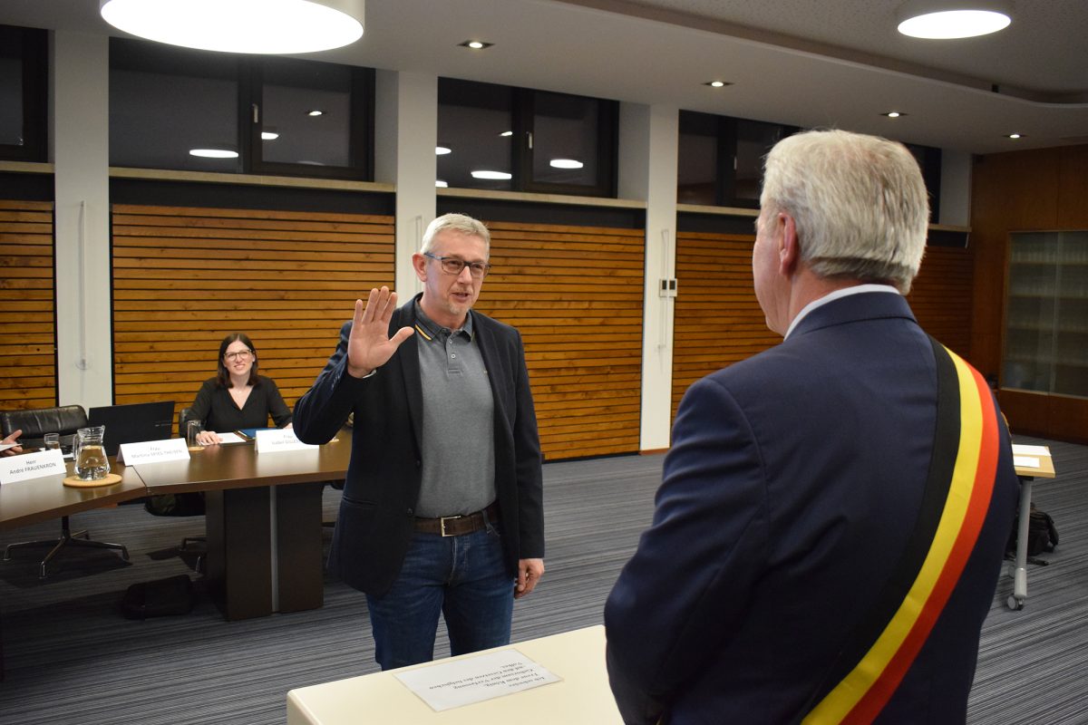 Thomas Orthaus legt den Amtseid ab