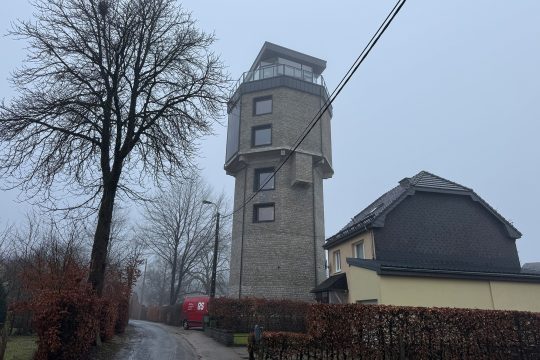 Blick auf Wasserturm von außen