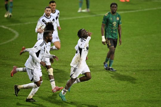 Yoram Zague bejubelt seinen Ausgleichstreffer