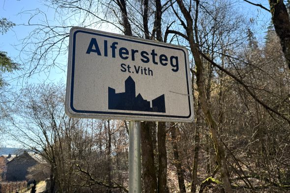 Ortsschild von Alfersteg