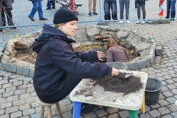 Archäologische Ausgrabungen am Münsterplatz in Aachen