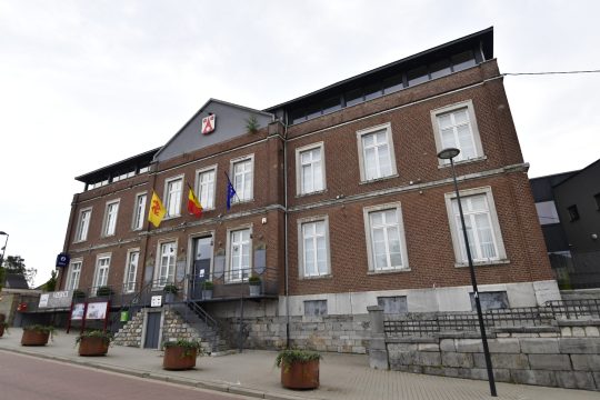 Außenansicht des Gemeindehauses von Baelen