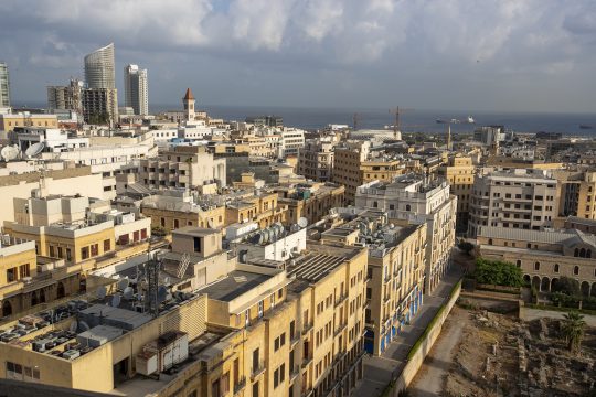 ein Blick über das Stadtzentrum von Beirut aus dem Fenster der belgischen Botschaft aufgenommen