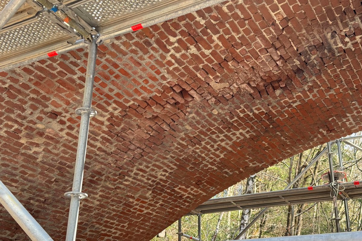 Arbeiten an der Brücke an der Straße "Breite Wege" in Raeren