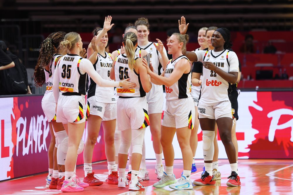 Spielerinnen der Belgian Cats jubeln nach dem Sieg über Mali