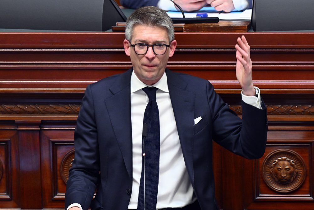 Der PS-Abgeordnete Pierre-Yves Dermagne während der Kammerdebatte