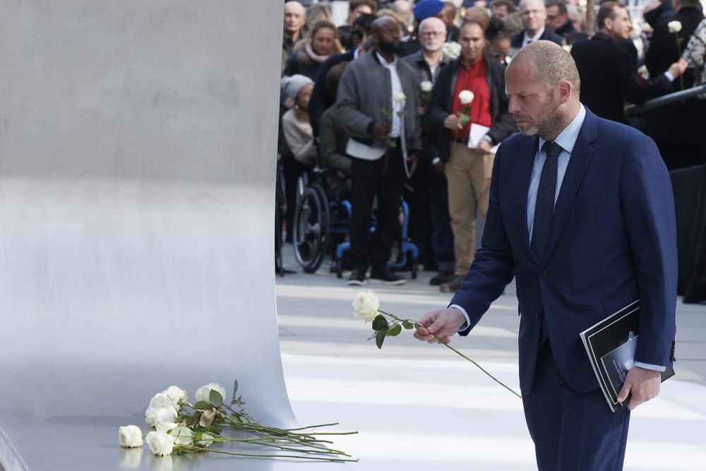 Theo Francken bei der Gedenkfeier für die Opfer der Terroranschläge 2016