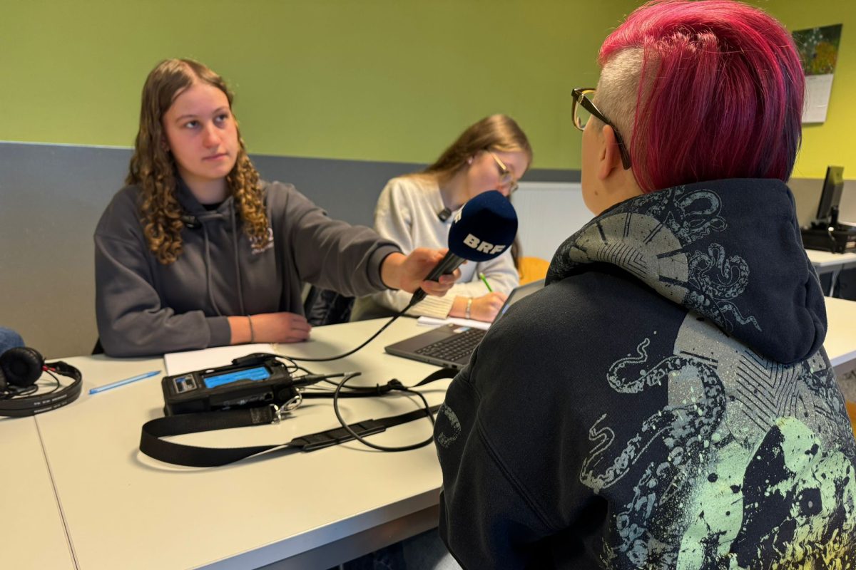 J1T: Vapen an der MG - Was die Schule dagegen unternimmt