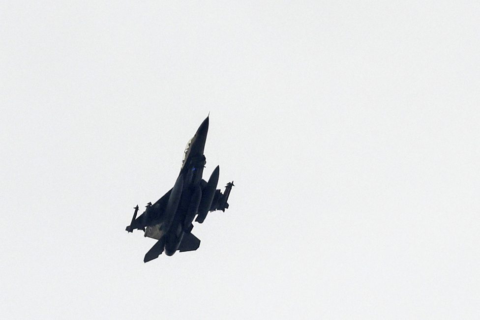 F-16-Kampfjet der israelischen Luftwaffe in der Luft