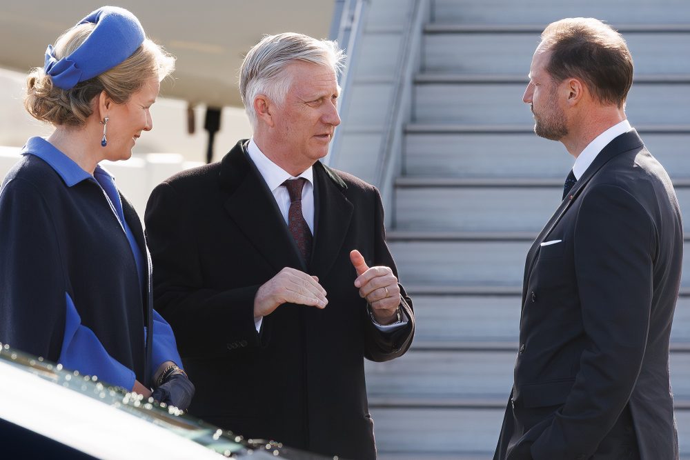 König Philippe und Königin Mathilde verabschieden sich von Norwegens Kronprinz Haakon