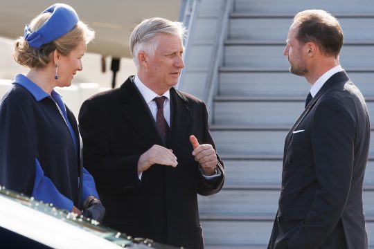 König Philippe und Königin Mathilde verabschieden sich von Norwegens Kronprinz Haakon