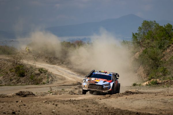 Thierry Neuville/Martijn Wydaeghe beim Shakedown der Safari-Rallye Kenia