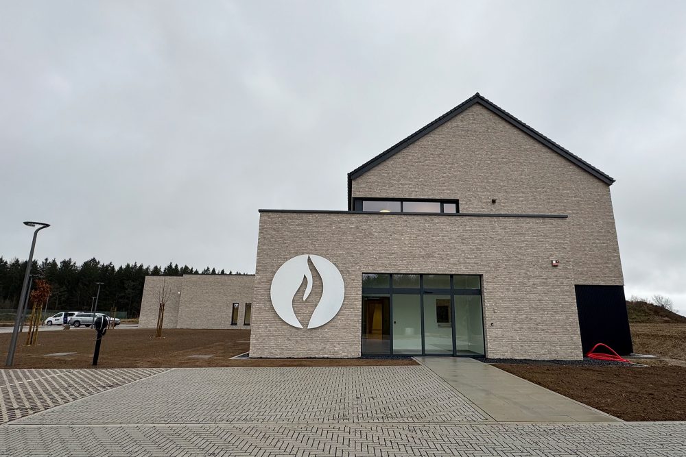 Außenansicht des neuen Polizeigebäudes auf Morsheck