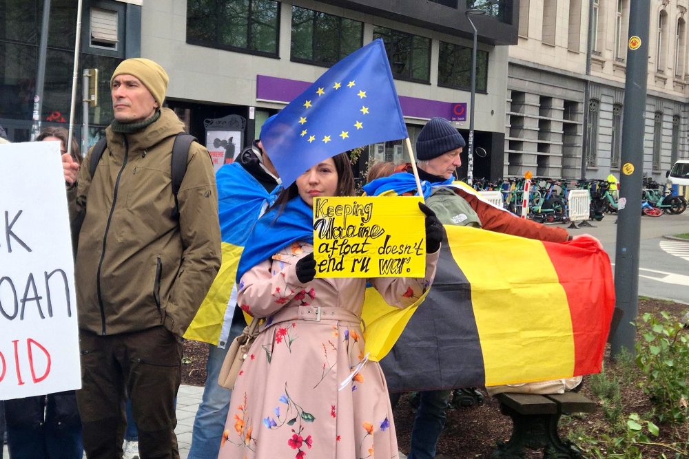 Pro-ukrainische Aktivisten demonstrieren in Brüssel
