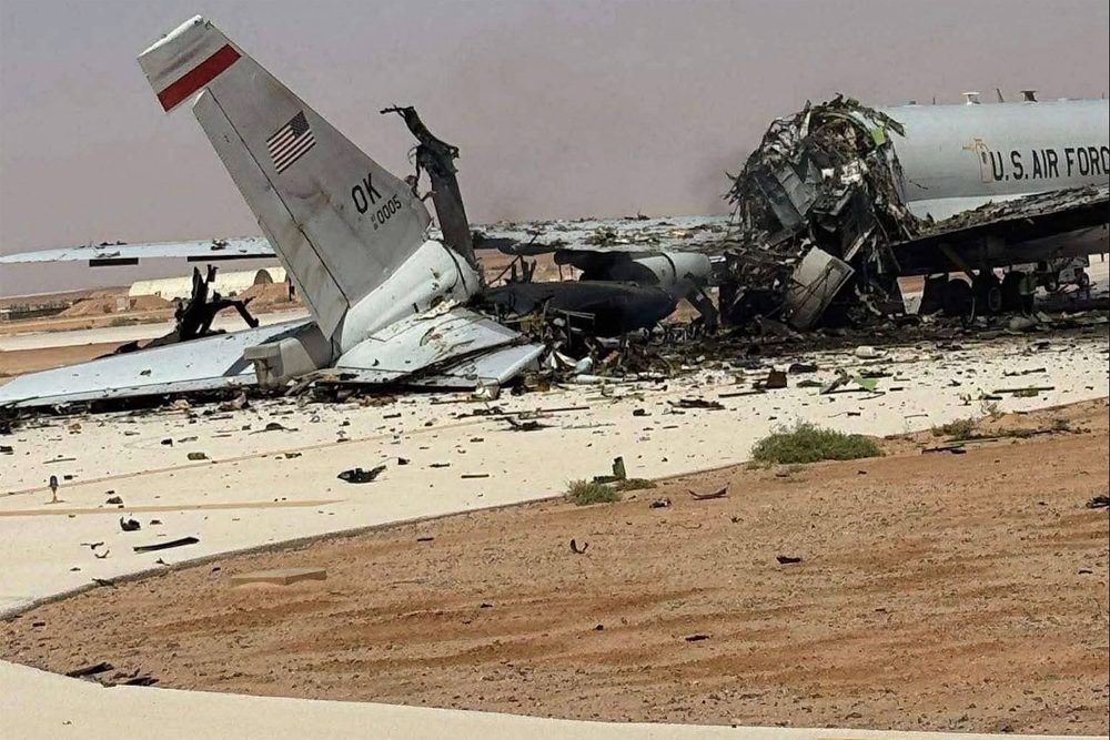 Bei iranischem Angriff zerstörtes US-Aufklärungsflugzeug in Saudi-Arabien