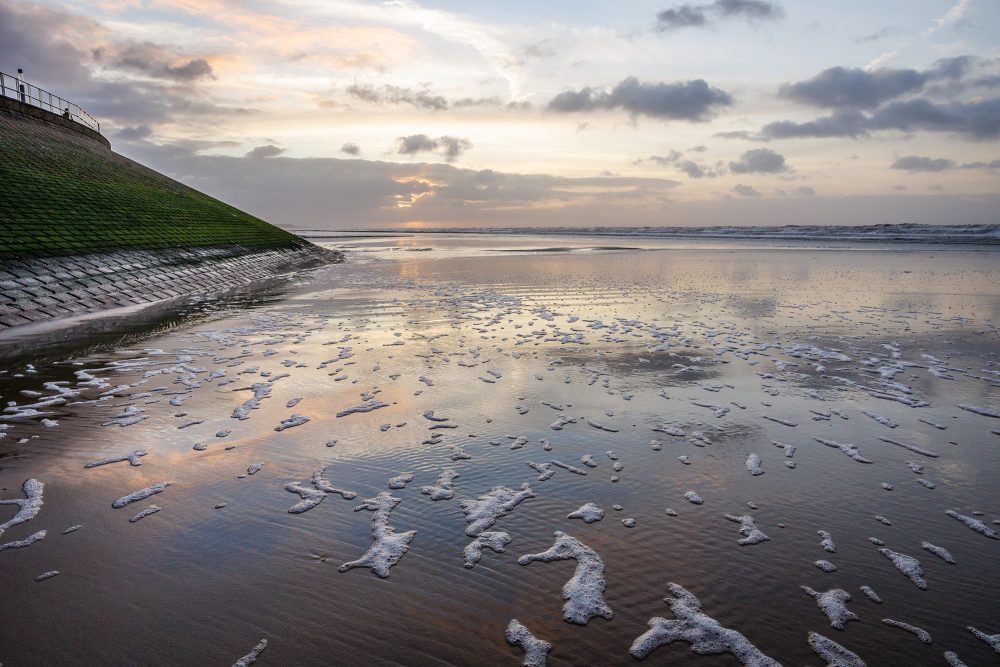 Wolken und Meer vor Wenduine