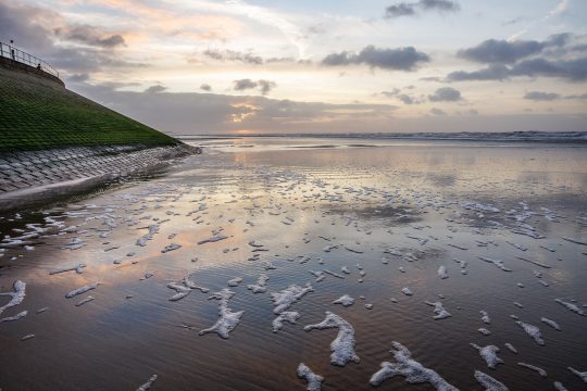 Wolken und Meer vor Wenduine