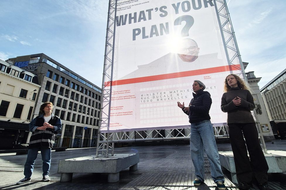 Klimaaktivisten auf der Place de la Monnaie in Brüssel