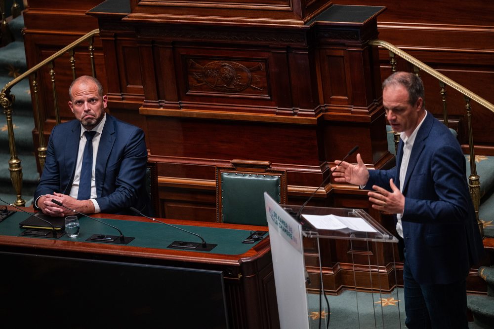 Theo Francken und Staf Aerts am Donnerstag in der Kammer