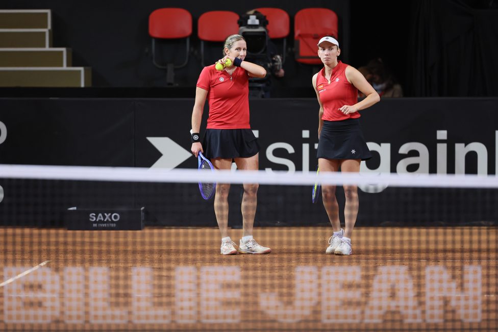Magali Kempen und Elise Mertens beim Doppel gegen die USA