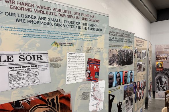 Ausstellung zum Thema Kriegspropaganda im Ikob