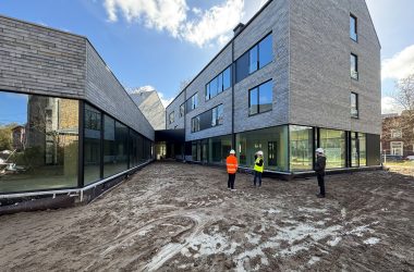 Baustellenbegehung des neuen Medienzentrums