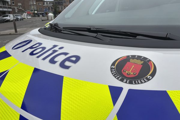 Polizeifahrzeug der Zone Lüttich