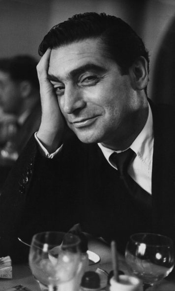 Robert Capa, fotografiert von Ruth Orkin