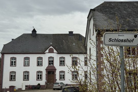 Das Schloss in Bracht