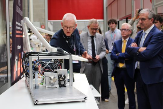 Einweihung des Hicht-Tech-Labors des Sirris Innovationszentrums im Science Park Lüttich