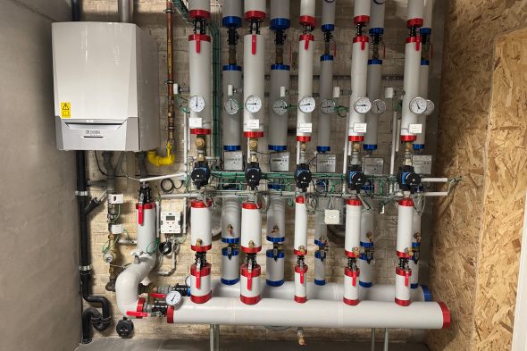 Messventile im Keller der neuen Halle in Büllingen