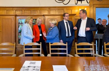 Ministerin Vanessa Matz, Els Herrebout, Patricia Creutz-Vilvoye, Jérôme Franssen und Oliver Paasch bei der Einweihung des neuen Staatsarchivs