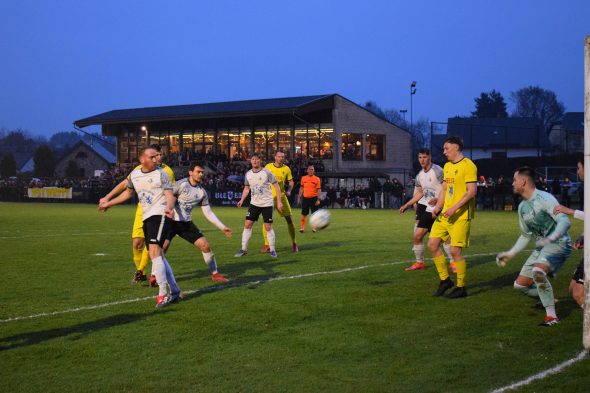 Spieler im Derby der 2. Provinzklasse C zwischen St. Vith und Weywertz