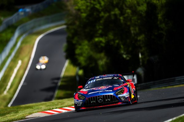 Der Mercedes von Max Verstappen, Lucas Auer, Jules Gounon, Daniel Juncadella auf dem Nürburgring