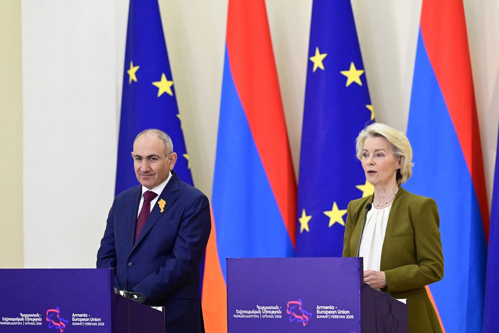 Der armenische Premierminister Nikol Paschinjan und die Präsidentin der Europäischen Kommission, Ursula von der Leyen