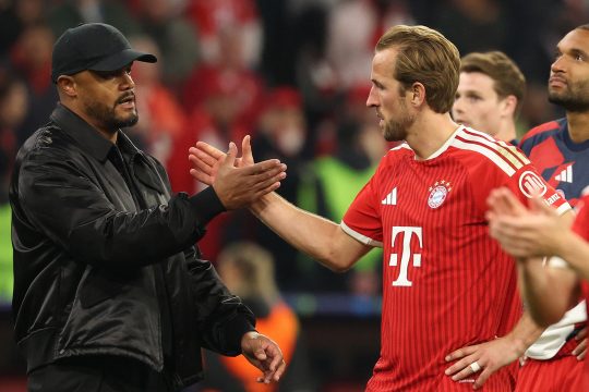 Bayern-Stürmer Harry Kane und Bayern Trainer Vincent Kompany nach dem Halbfinale