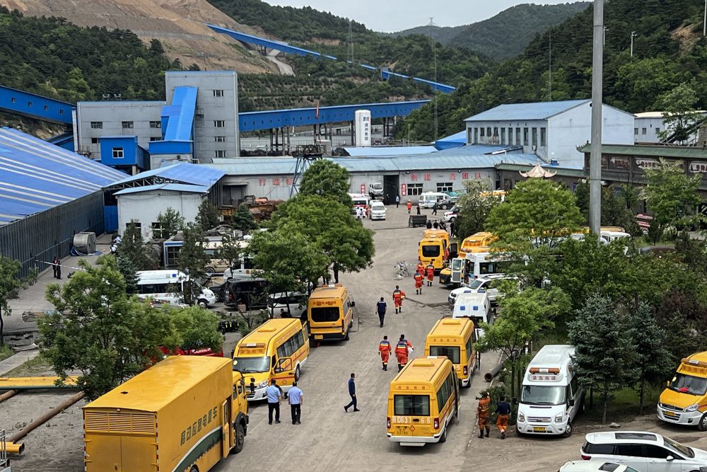 Großeinsatz der Rettungskräfte am Kohlebergwerk Liushenyu