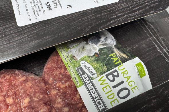 Fleisch von Michael Dahlen vom Gut "Biofrisch Emmerich"