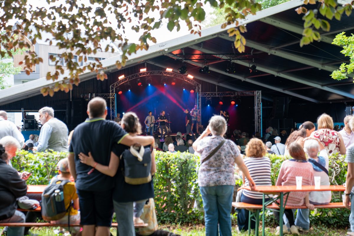 Künstler und Besucher beim Eupen Musik Marathon 2026
