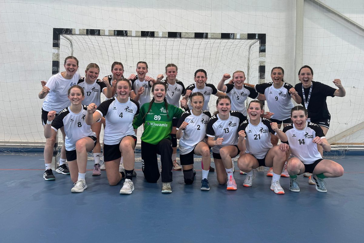Mädchen-Team der Pater-Damian-Schule Eupen bei der Handball-Schul-WM