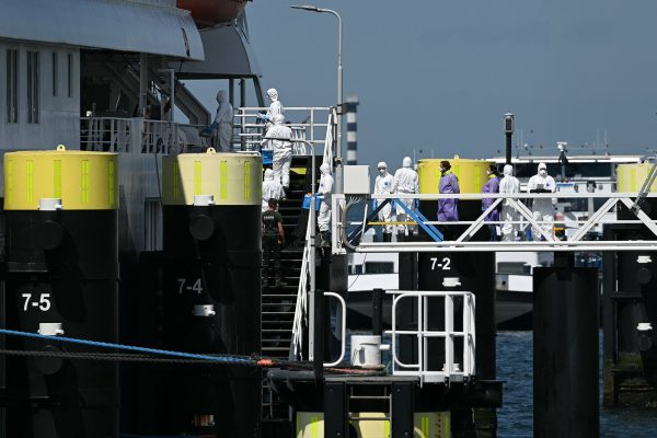 Die Hondius im Hafen von Rotterdam
