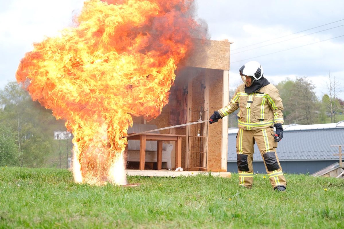 Demonstration am Tag der offenen Tür bei der Feuerwehr Amel