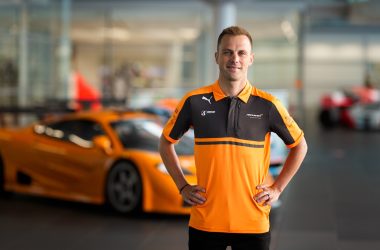 Laurens Vanthoor im McLaren-T-Shirt