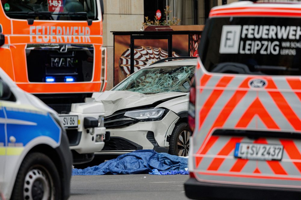 Rettungskräfte am Tatort der Leipziger Amokfahrt