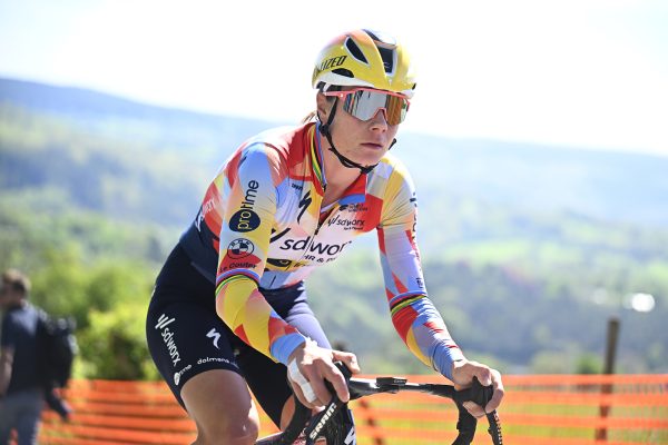 Lotte Kopecky beim Training vor Lüttich-Bastogne-Lüttich