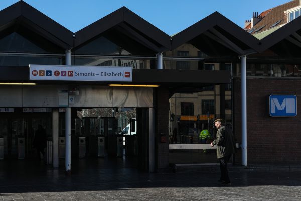Eingang zur Metro-Station Simonis-Elisabeth