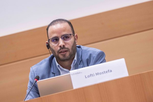 Lofti Mostefa im Plenarsaal