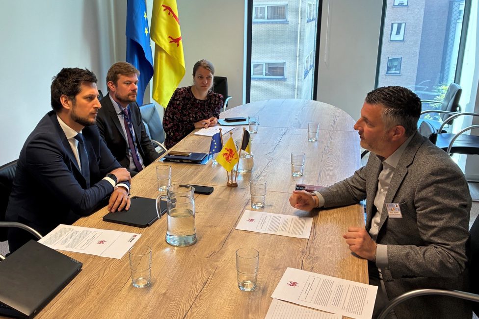 Der EU-Abgeordnete Pascal Arimont im Austausch mit dem wallonischen Ministerpräsidenten Adrien Dolimont