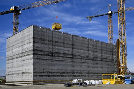 Baustelle der Prinzessin-Elisabeth-Insel im niederländischen Vlissingen im April 2024
