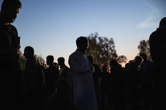 Menschen bei einer Mahnwache in San Diego am 19. Mai